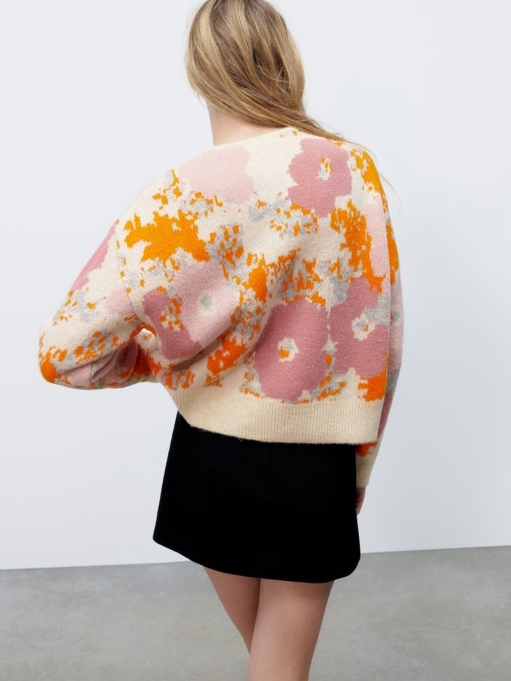 ZARA Floral Sweater - Picture 4 of 13